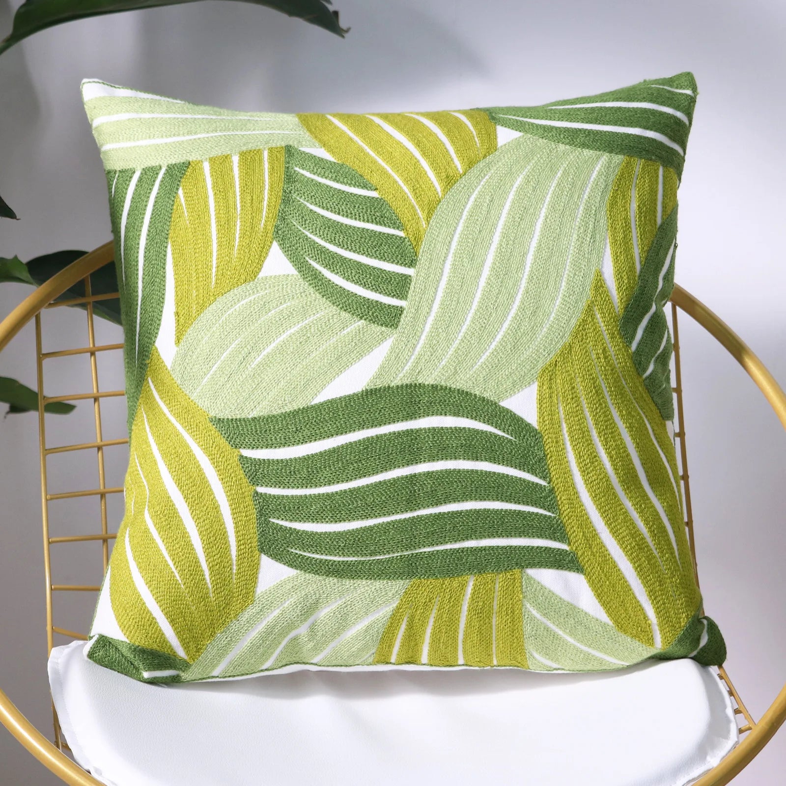 Coussin Jungle Blanc et Grandes Feuilles Déco-exotique.fr