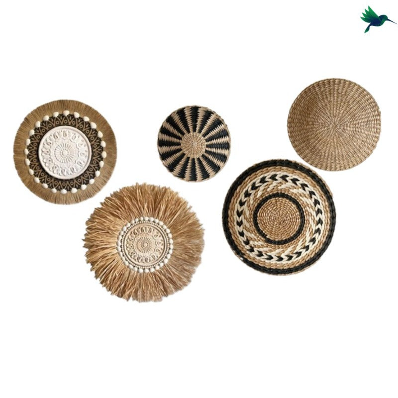 Assiette vintage en poterie espagnole J. Playá, décor d'oiseau en Assiette vintage en poterie espagnole J. Playá, décor d'oiseau en