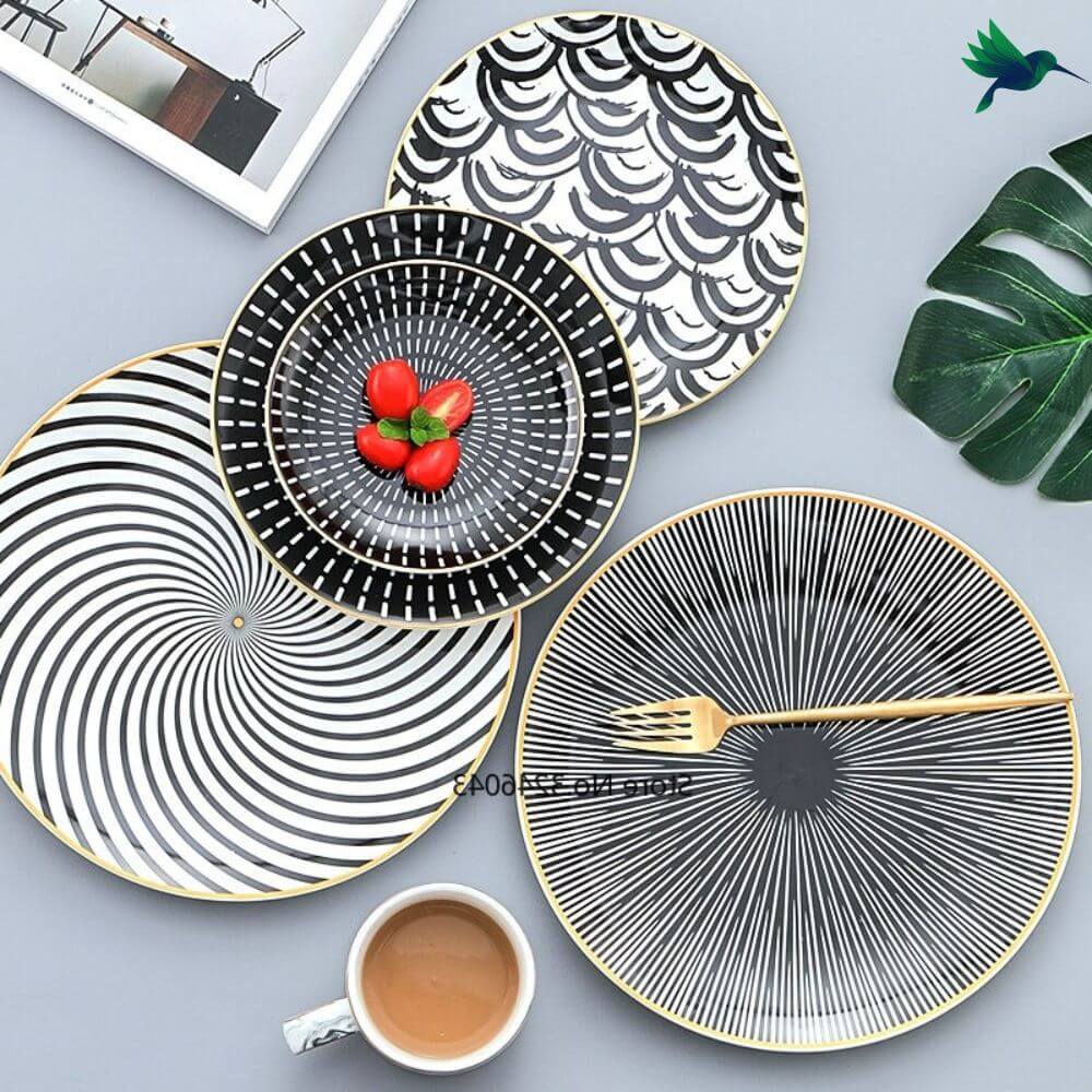 Assiette exotique noir et blanc Déco-exotique.fr