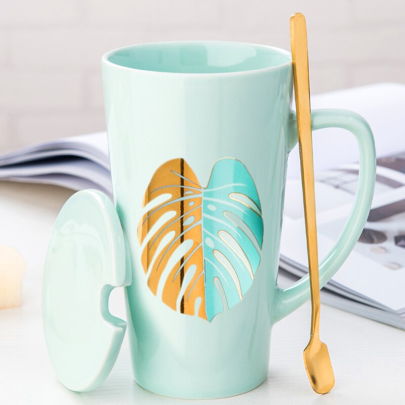 Tasse avec couvercle et cuillère - motif Exotique