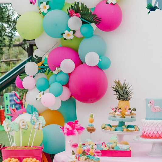 Idées déco pour la fête d'anniversaire tropicale de votre enfant