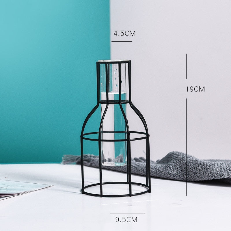 Vase Minimaliste en Fer Déco-exotique.fr