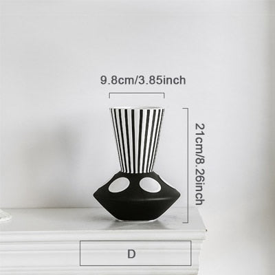 Vase Ethnique noir et blanc Déco-exotique.fr